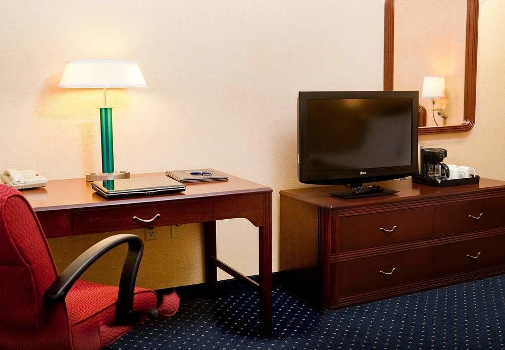 Courtyard By Marriott Ливърмор Екстериор снимка