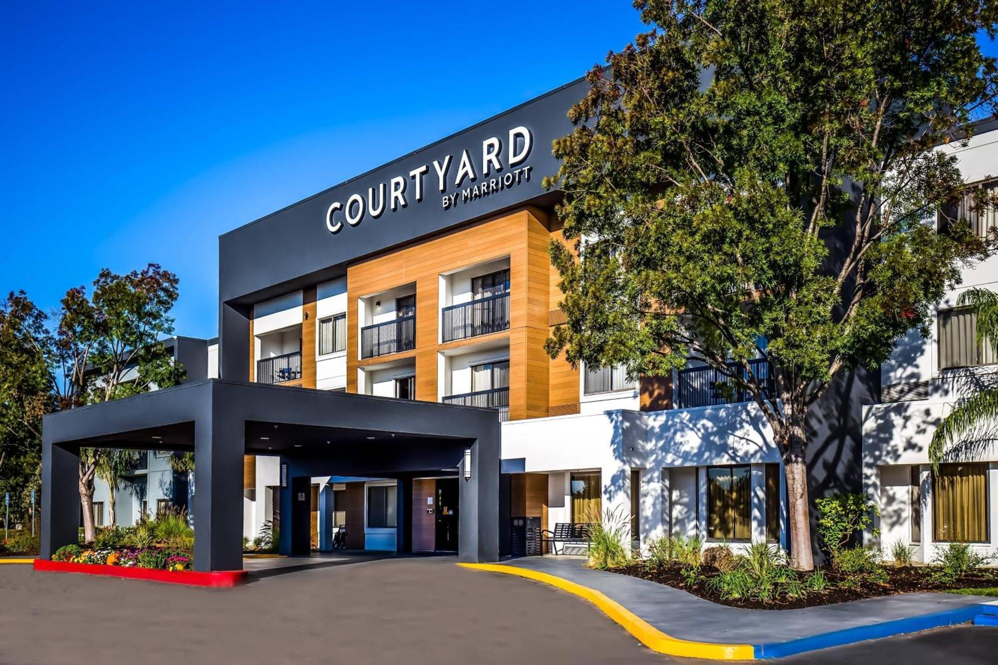 Courtyard By Marriott Ливърмор Екстериор снимка