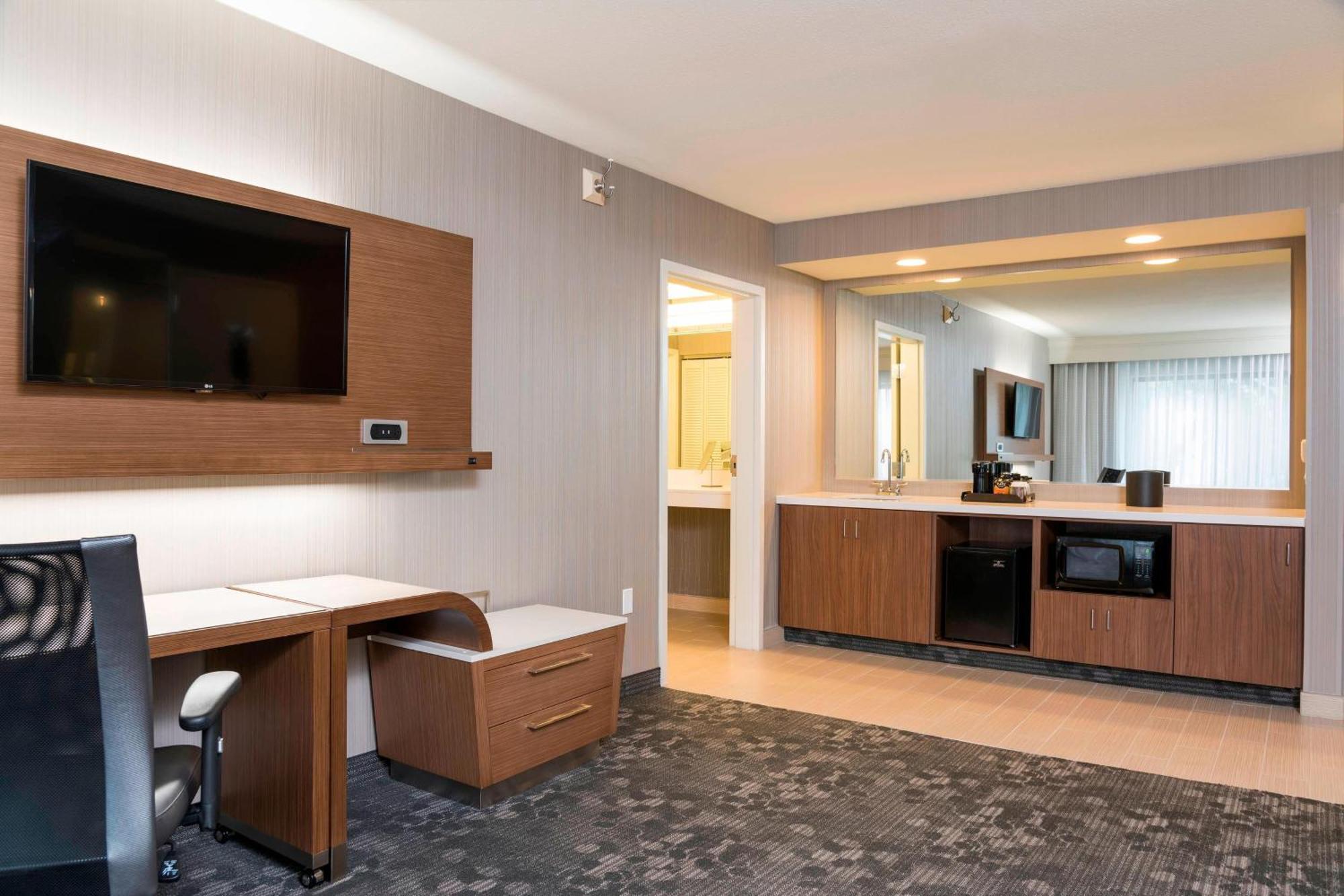Courtyard By Marriott Ливърмор Екстериор снимка